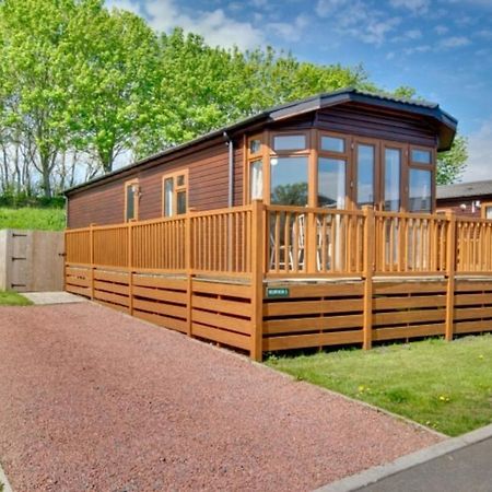 Stunning 3-Bed Hot Tub Lodge Northumberland Felton  Екстериор снимка