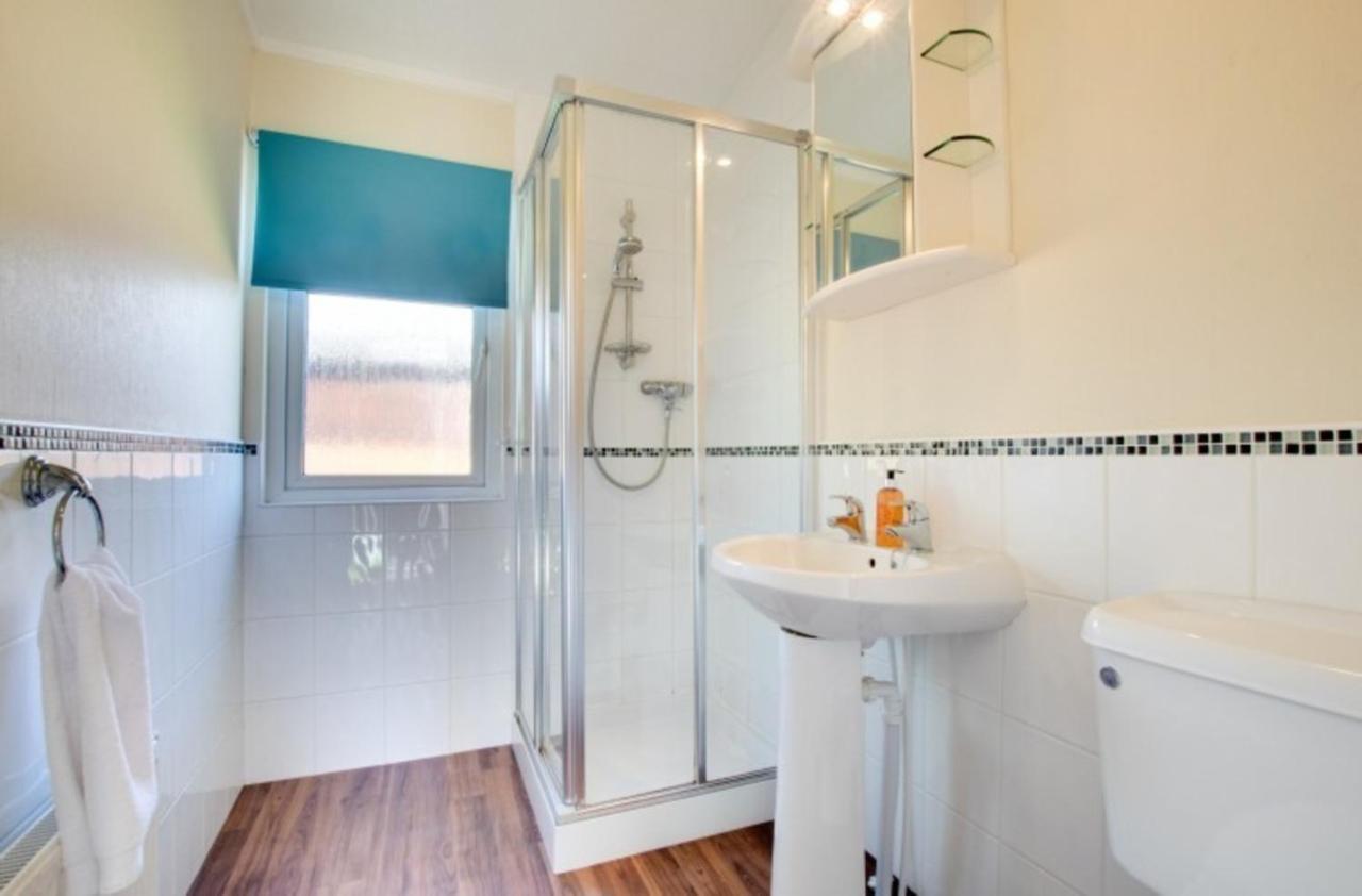 Stunning 3-Bed Hot Tub Lodge Northumberland Felton  Екстериор снимка