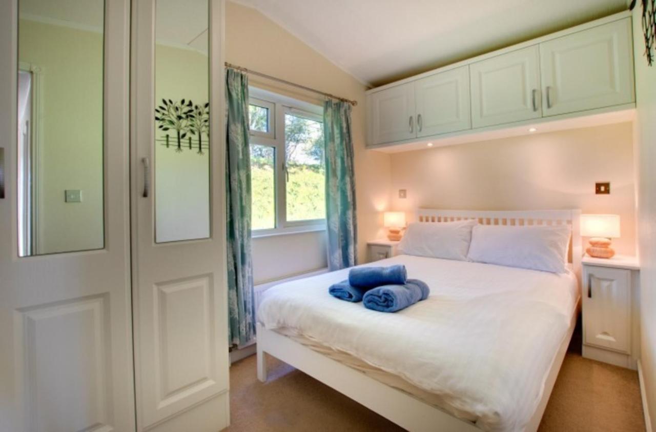 Stunning 3-Bed Hot Tub Lodge Northumberland Felton  Екстериор снимка